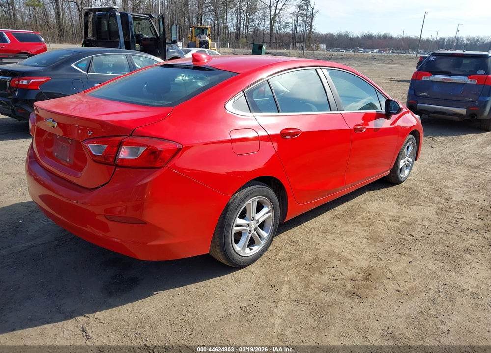 2018 CHEVROLET CRUZE LT AUTO VIN: 1G1BE5SM7J7183700