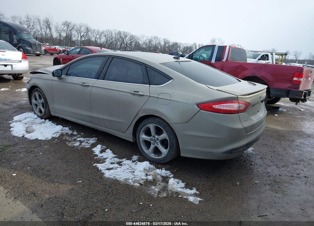 2015 FORD FUSION SE VIN: 3FA6P0H70FR290309