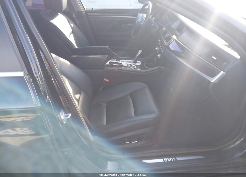 2013 BMW 528I XDRIVE VIN: WBAXH5C59DDW14472