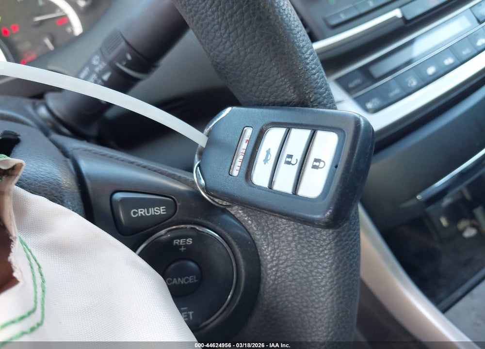 2014 HONDA ACCORD EX VIN: 1HGCR2F76EA190926