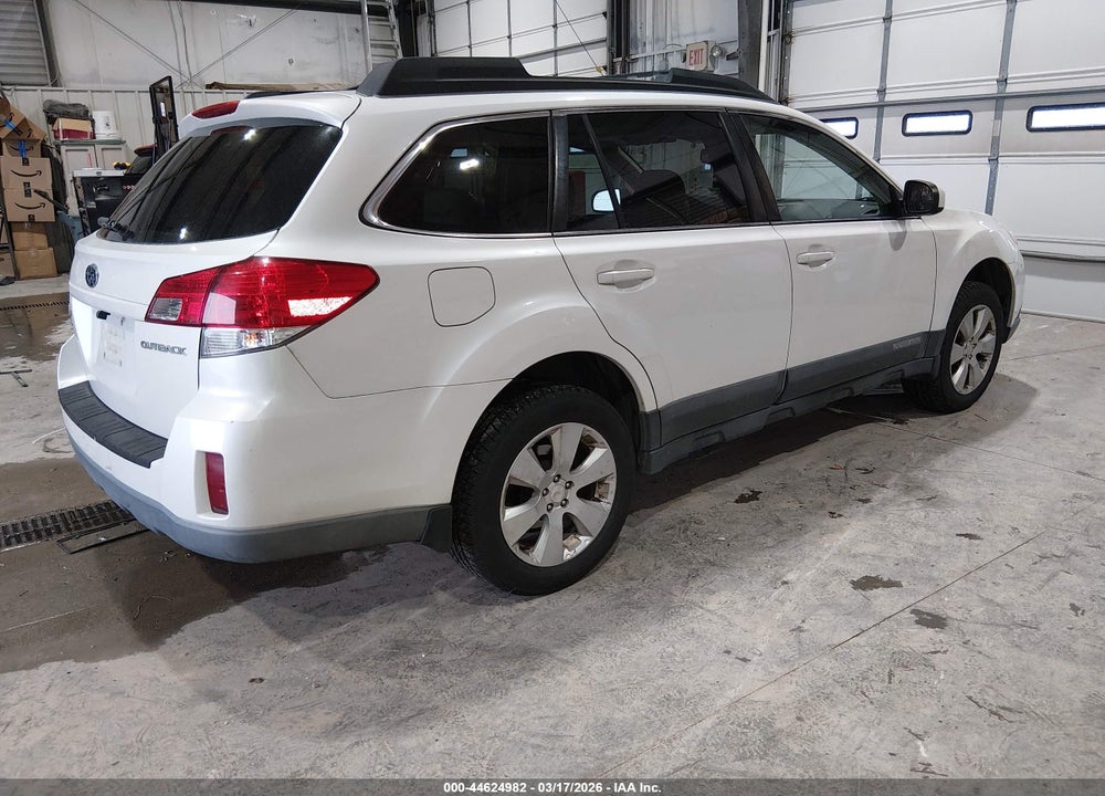 2011 SUBARU OUTBACK 2.5I PREMIUM VIN: 4S4BRCCCXB3326150