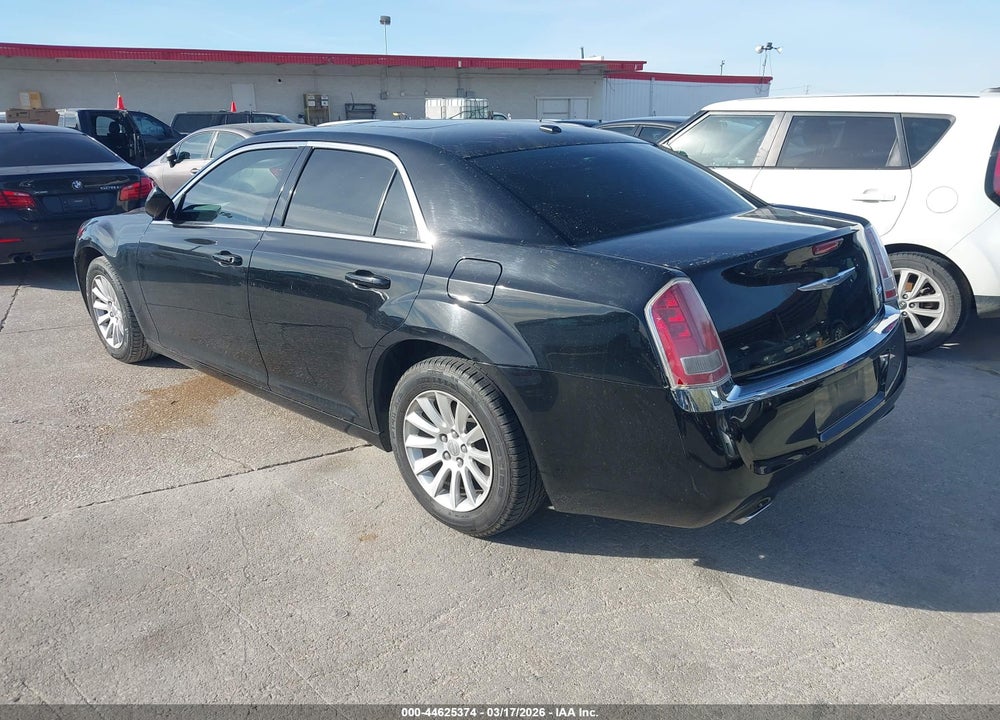 2014 CHRYSLER 300 VIN: 2C3CCAAG7EH335804