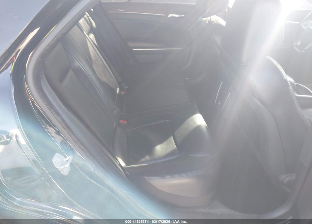 2014 CHRYSLER 300 VIN: 2C3CCAAG7EH335804