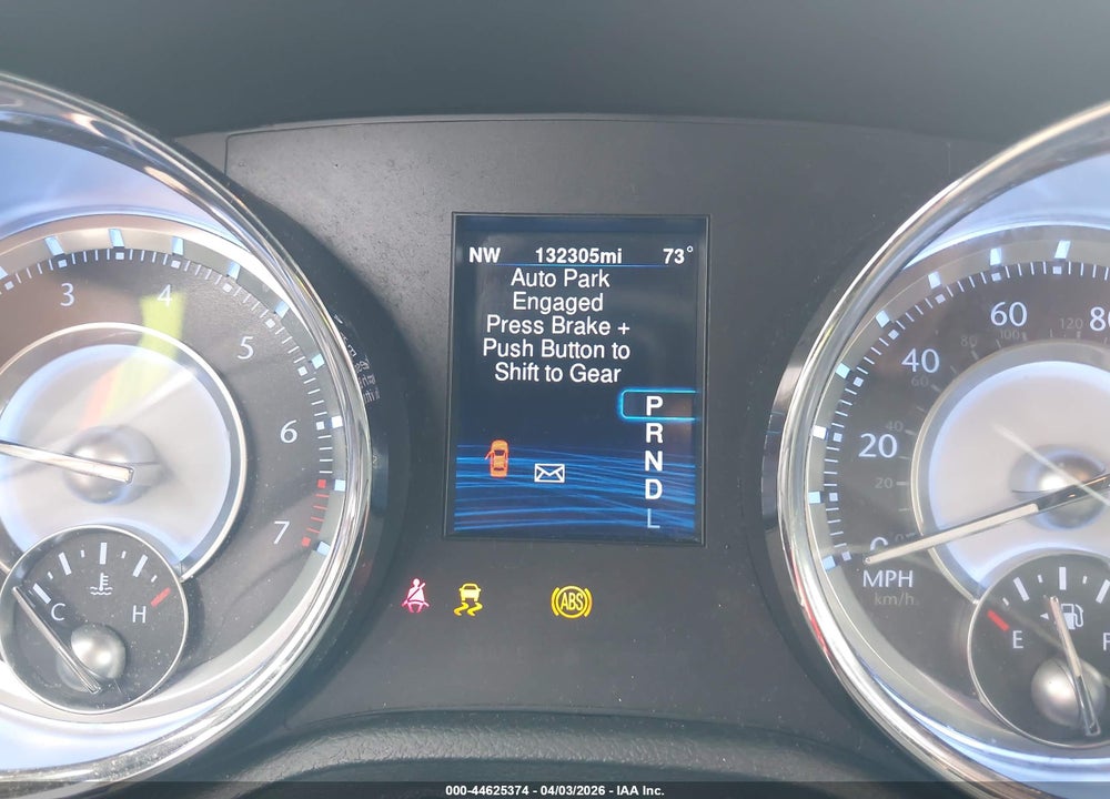 2014 CHRYSLER 300 VIN: 2C3CCAAG7EH335804