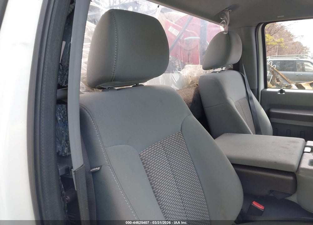 2011 FORD F-250 XL VIN: 1FDBF2B60BEB54231