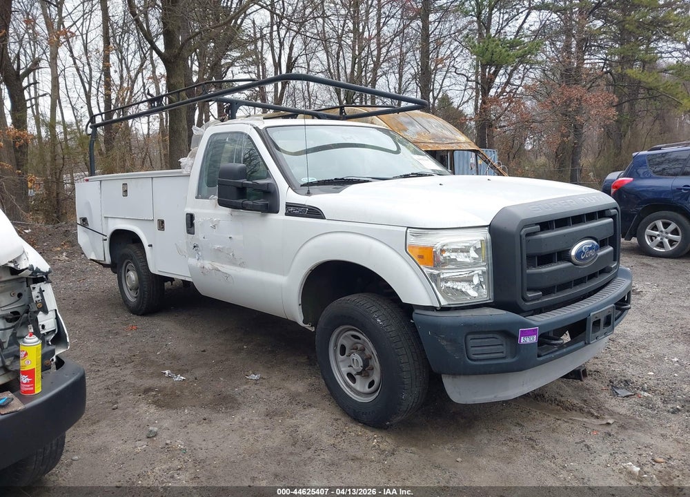 2011 FORD F-250 XL VIN: 1FDBF2B60BEB54231