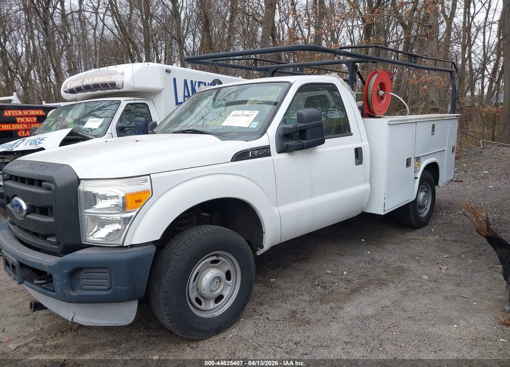 2011 FORD F-250 XL VIN: 1FDBF2B60BEB54231