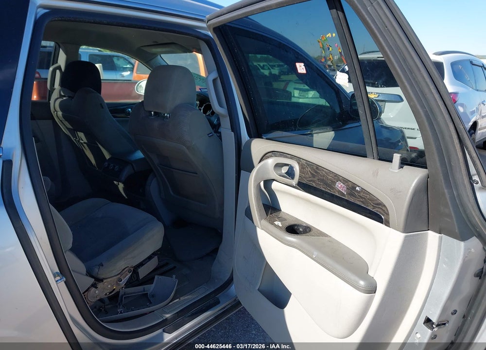 2014 BUICK ENCLAVE CONVENIENCE VIN: 5GAKRAKD8EJ140224