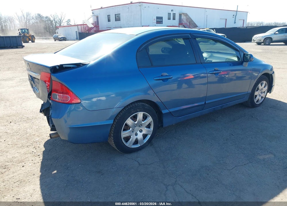 2011 HONDA CIVIC LX VIN: 2HGFA1F5XBH541668