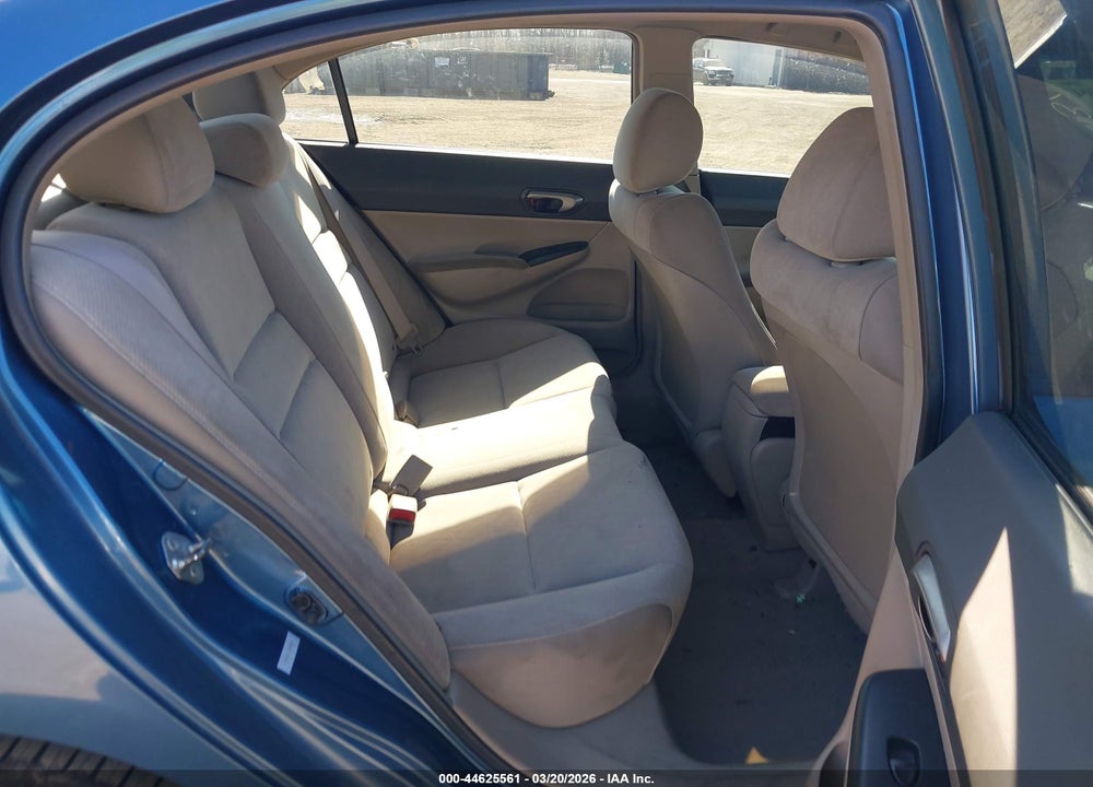 2011 HONDA CIVIC LX VIN: 2HGFA1F5XBH541668