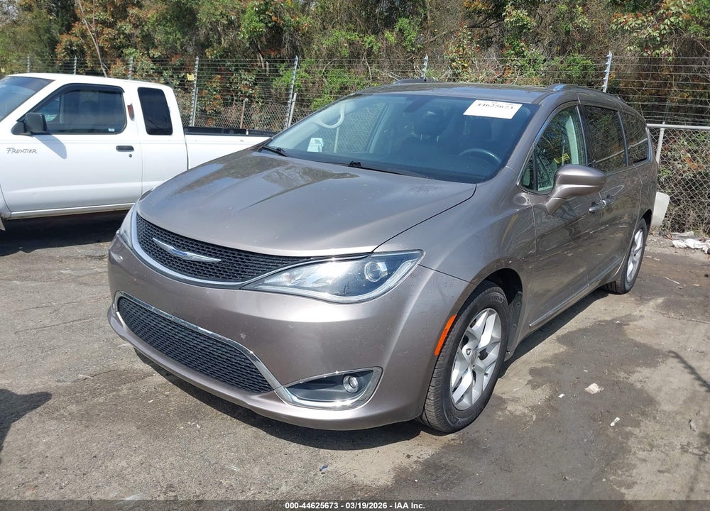 2018 CHRYSLER PACIFICA TOURING L VIN: 2C4RC1BG2JR154845
