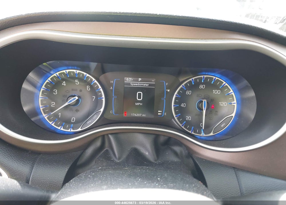 2018 CHRYSLER PACIFICA TOURING L VIN: 2C4RC1BG2JR154845