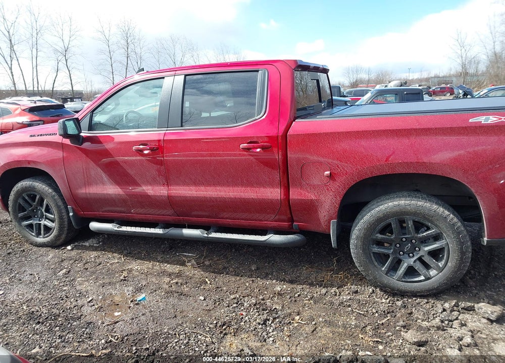 2024 CHEVROLET SILVERADO 1500 4WD  SHORT BED RST VIN: 1GCUDEED4RZ222483
