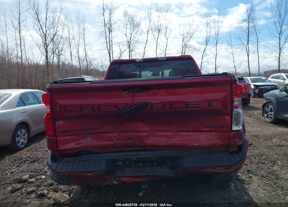 2024 CHEVROLET SILVERADO 1500 4WD  SHORT BED RST VIN: 1GCUDEED4RZ222483