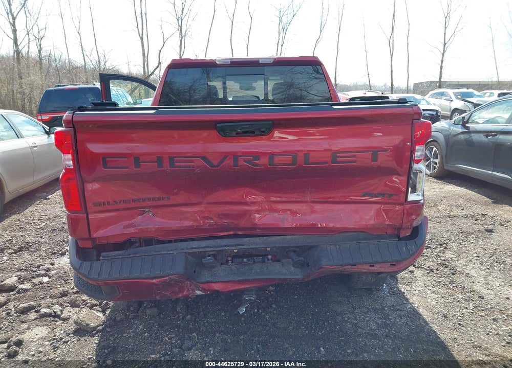 2024 CHEVROLET SILVERADO 1500 4WD  SHORT BED RST VIN: 1GCUDEED4RZ222483