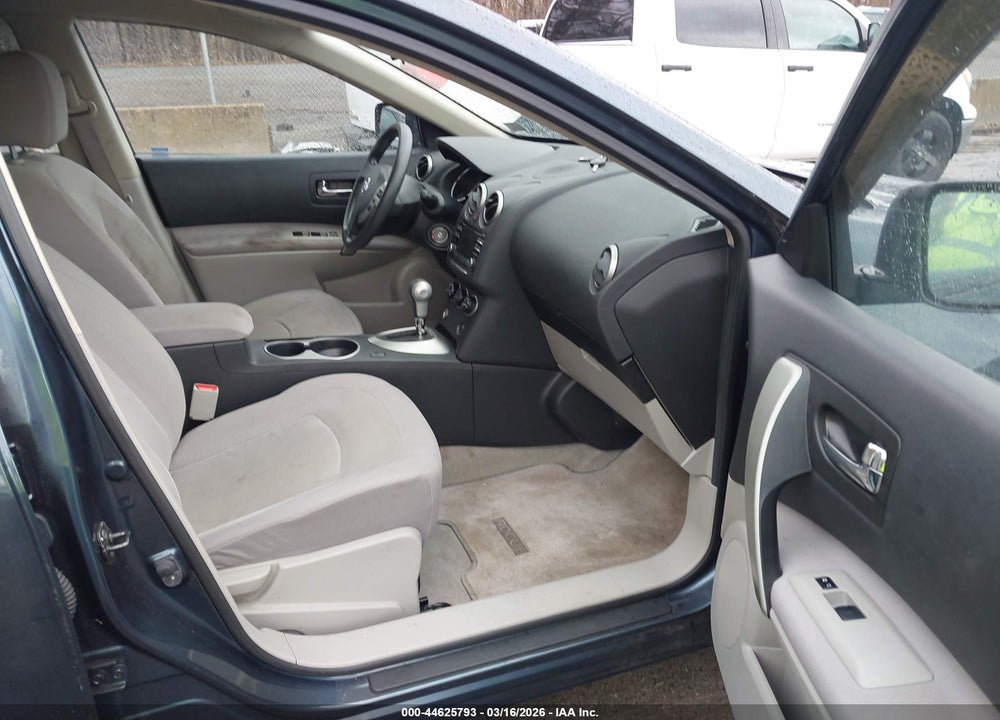 2012 NISSAN ROGUE S VIN: JN8AS5MVXCW712037