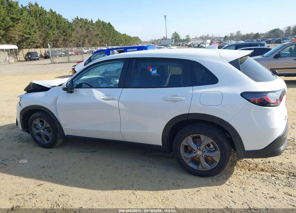 2026 HONDA HR-V AWD LX VIN: 3CZRZ2H32TM736473