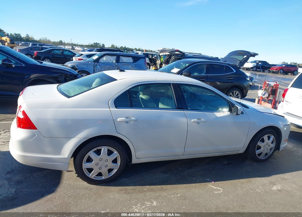 2011 FORD FUSION SE VIN: 3FAHP0HA3BR144937