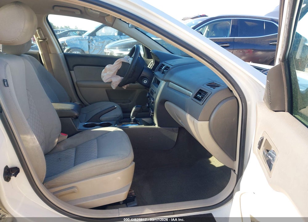 2011 FORD FUSION SE VIN: 3FAHP0HA3BR144937