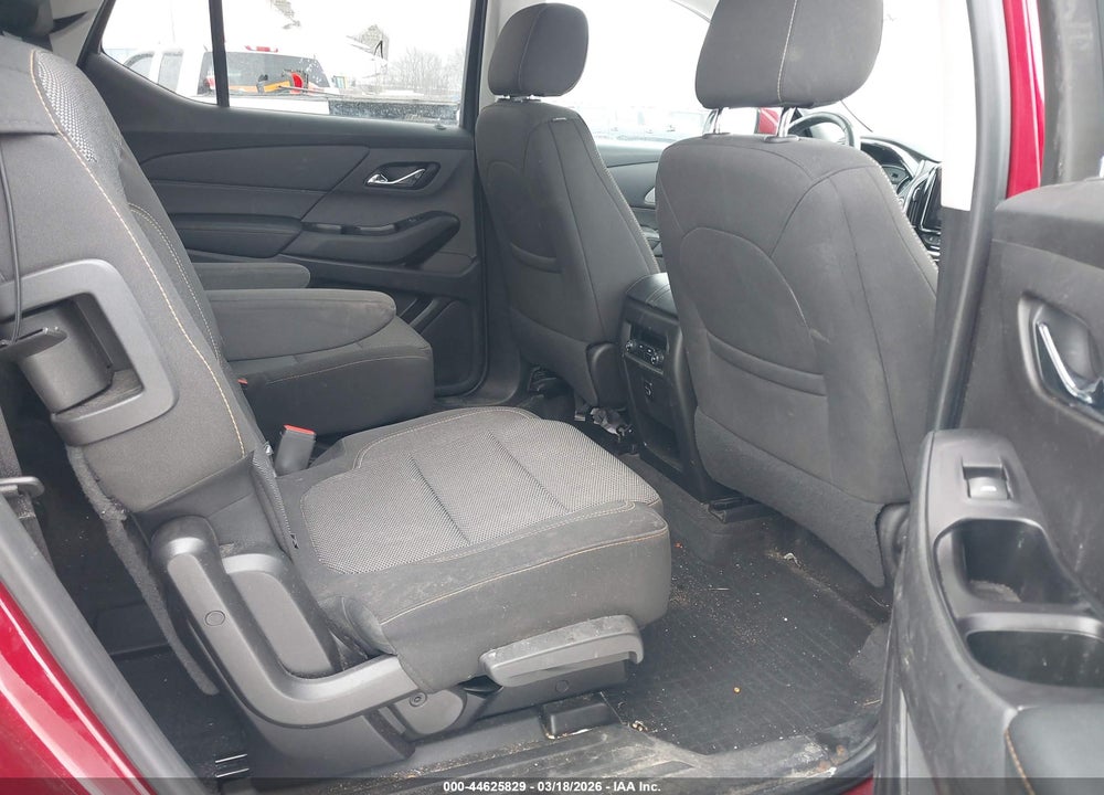 2018 CHEVROLET TRAVERSE LT CLOTH VIN: 1GNEVGKW0JJ196297