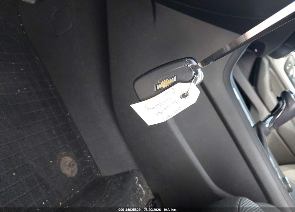 2018 CHEVROLET TRAVERSE LT CLOTH VIN: 1GNEVGKW0JJ196297