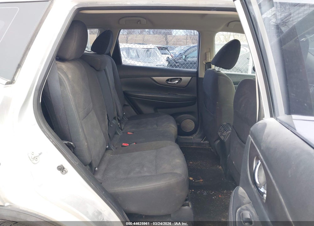 2016 NISSAN ROGUE S VIN: KNMAT2MV2GP640967