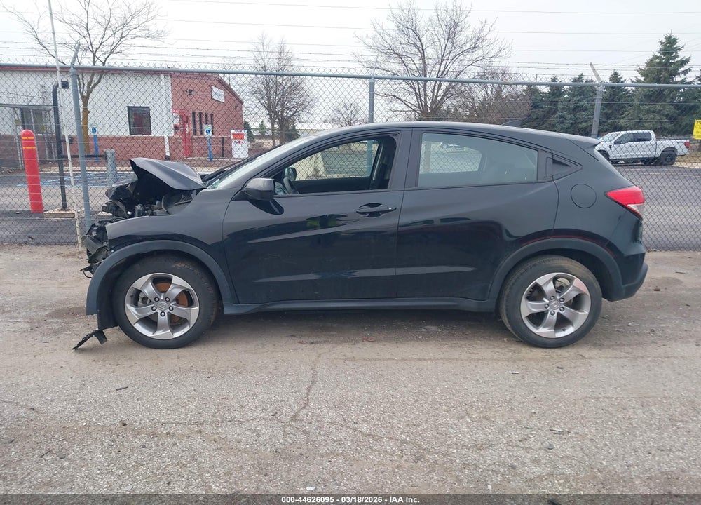 2022 HONDA HR-V AWD LX VIN: 3CZRU6H38NM761662