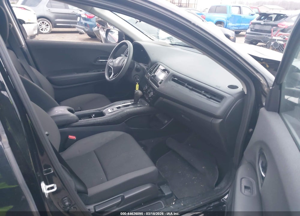 2022 HONDA HR-V AWD LX VIN: 3CZRU6H38NM761662