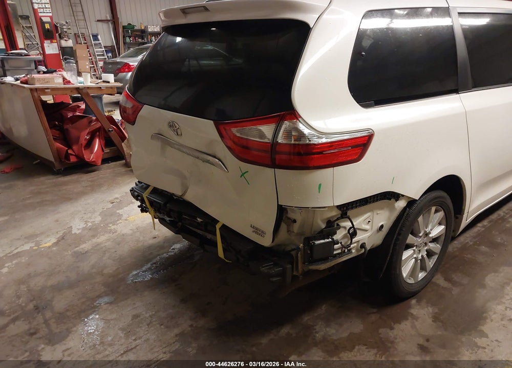 2017 TOYOTA SIENNA LIMITED PREMIUM 7 PASSENGER VIN: 5TDDZ3DC4HS150828