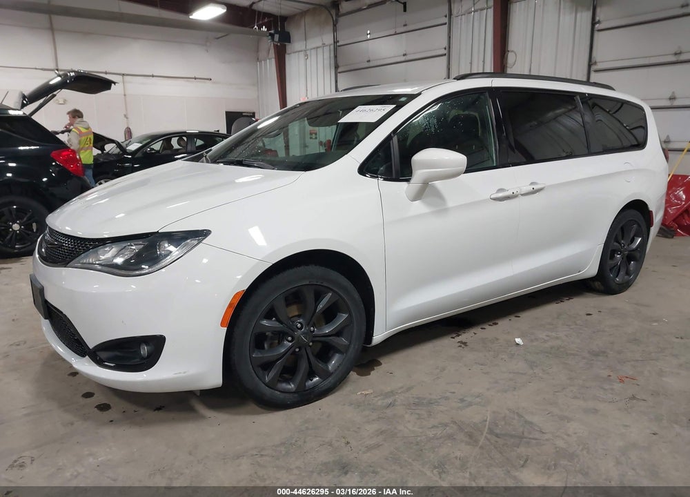2018 CHRYSLER PACIFICA TOURING PLUS VIN: 2C4RC1FG6JR234191