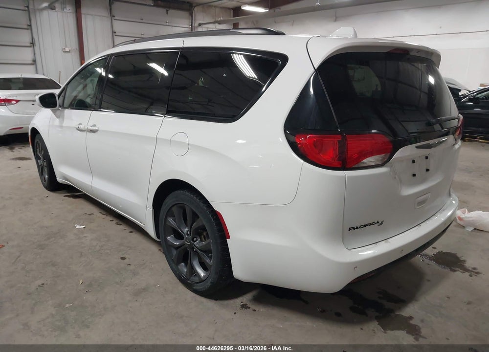 2018 CHRYSLER PACIFICA TOURING PLUS VIN: 2C4RC1FG6JR234191