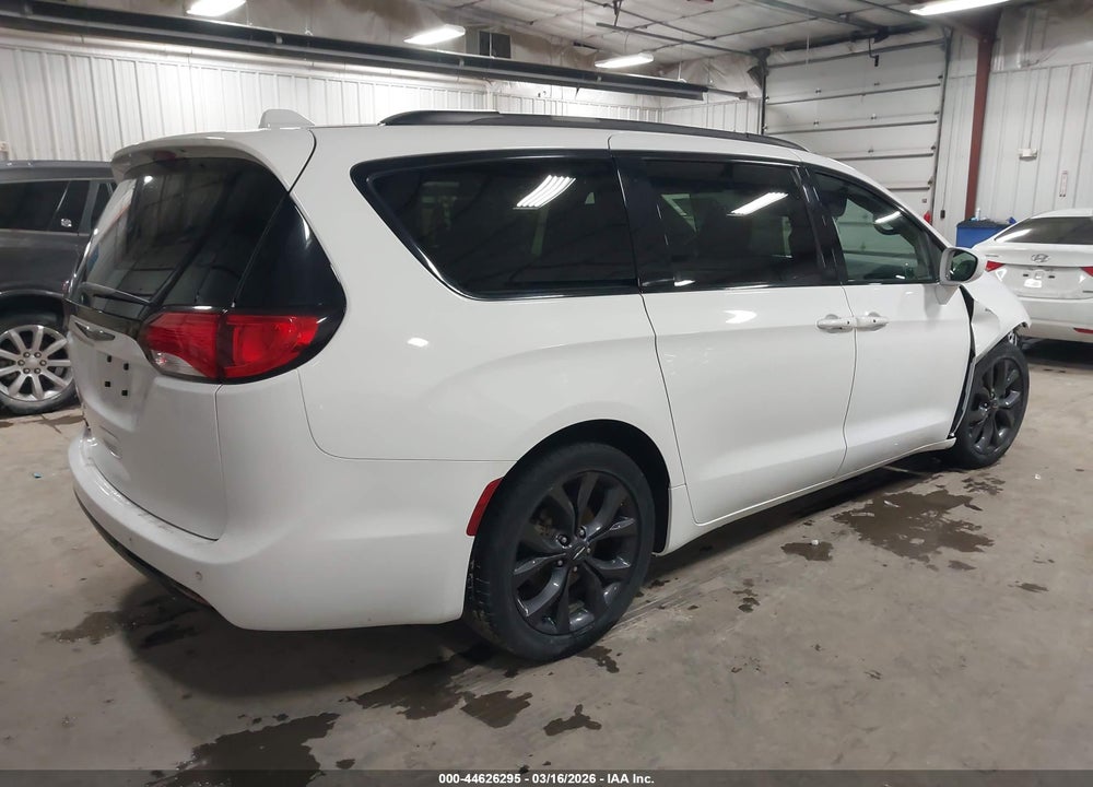 2018 CHRYSLER PACIFICA TOURING PLUS VIN: 2C4RC1FG6JR234191