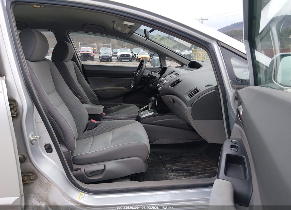2010 HONDA CIVIC LX VIN: 2HGFA1F58AH579110