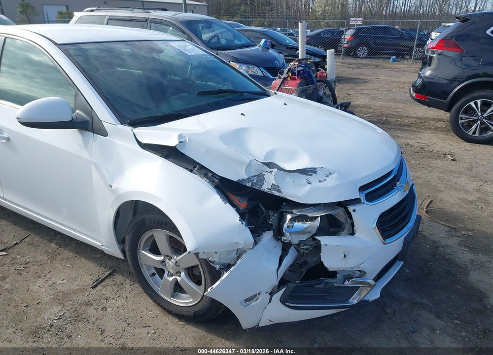 2015 CHEVROLET CRUZE 1LT AUTO VIN: 1G1PC5SB6F7220415