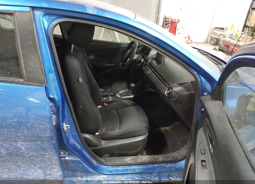 2016 SCION IA VIN: 3MYDLBZV0GY129652