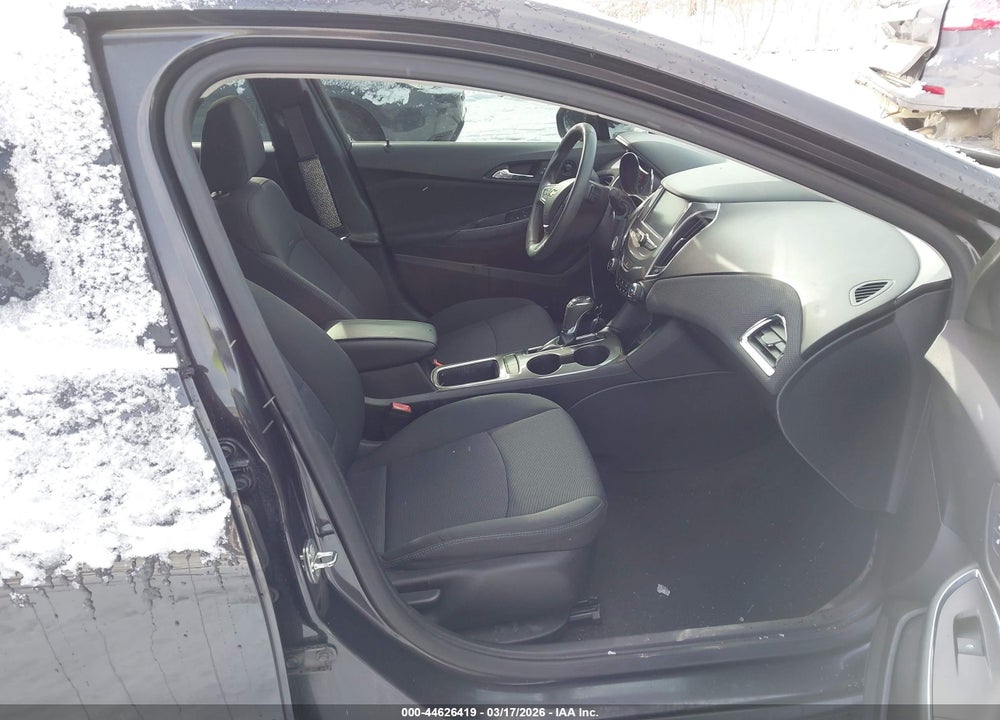 2017 CHEVROLET CRUZE LT AUTO VIN: 1G1BE5SMXH7200564