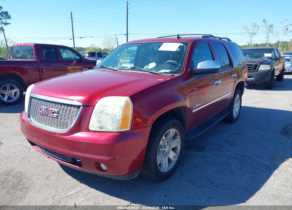 2011 GMC YUKON SLT VIN: 1GKS1CE02BR145124