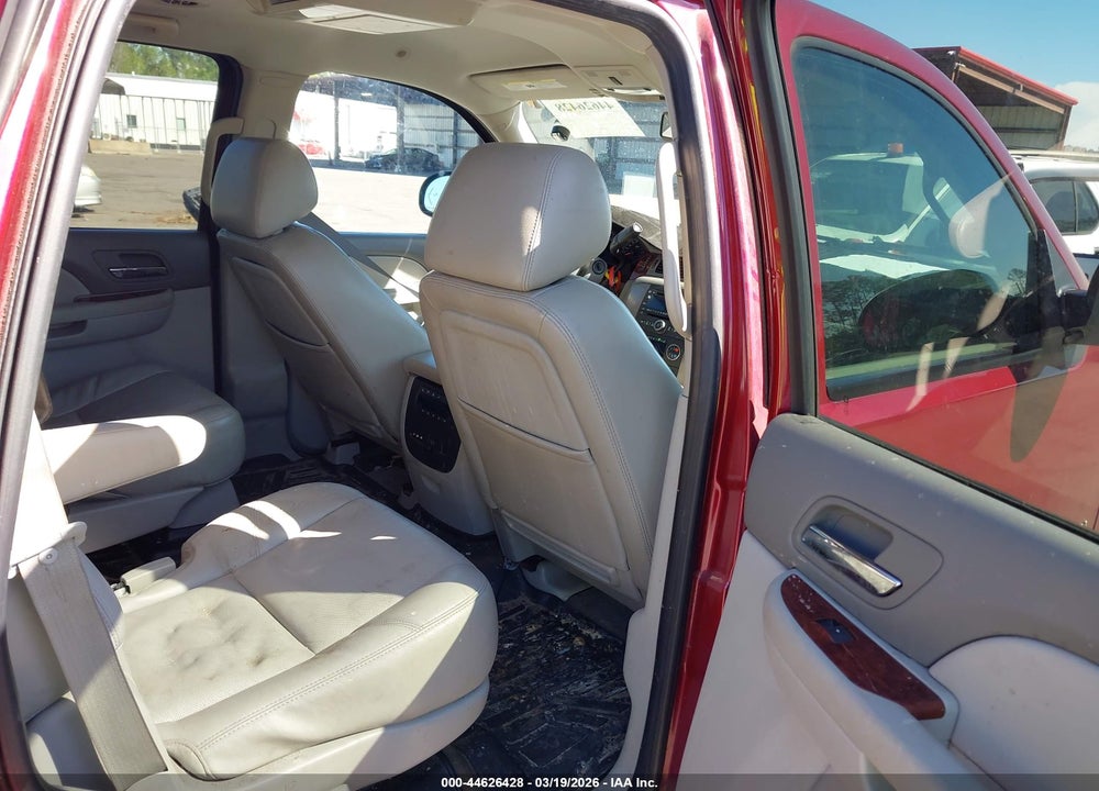 2011 GMC YUKON SLT VIN: 1GKS1CE02BR145124