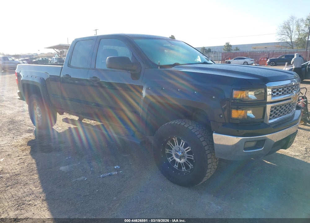 2014 CHEVROLET SILVERADO 1500 1LT VIN: 1GCRCREH8EZ164617