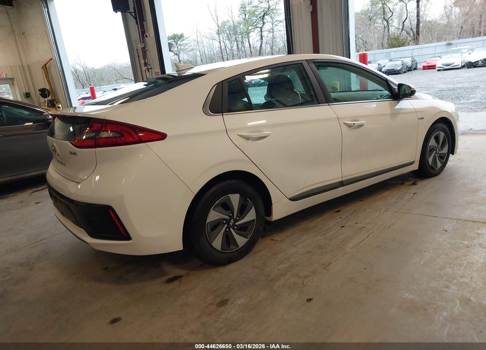 2017 HYUNDAI IONIQ HYBRID SEL VIN: KMHC75LC6HU019860