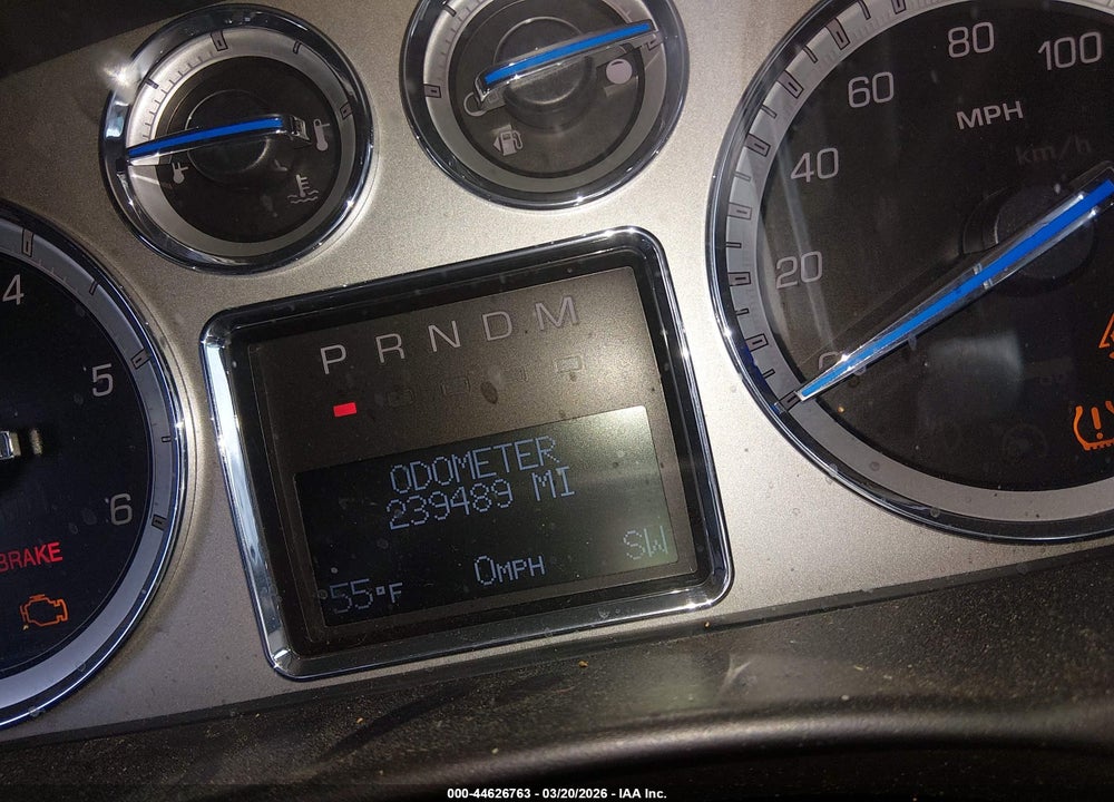 2011 CADILLAC ESCALADE VIN: 1GYS4CEF6BR155589
