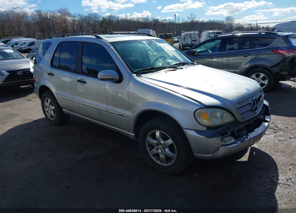 2004 MERCEDES-BENZ ML 350 4MATIC VIN: 4JGAB57E34A505460