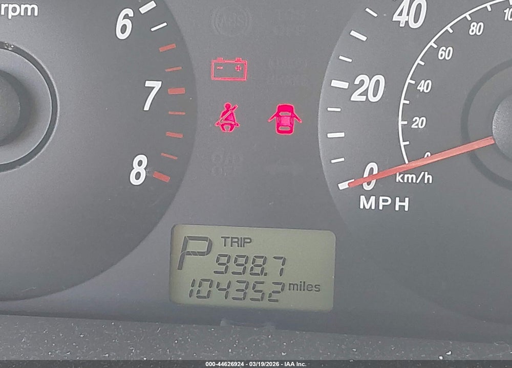 2005 HYUNDAI ELANTRA GLS/GT VIN: KMHDN56DX5U137386