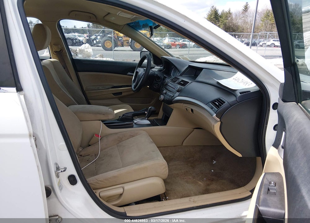 2011 HONDA ACCORD 2.4 LX VIN: 1HGCP2F38BA126238