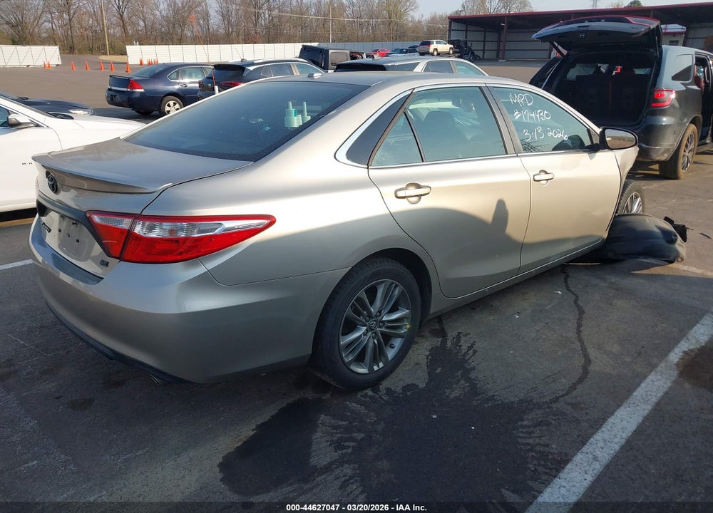 2016 TOYOTA CAMRY SE VIN: 4T1BF1FKXGU242671