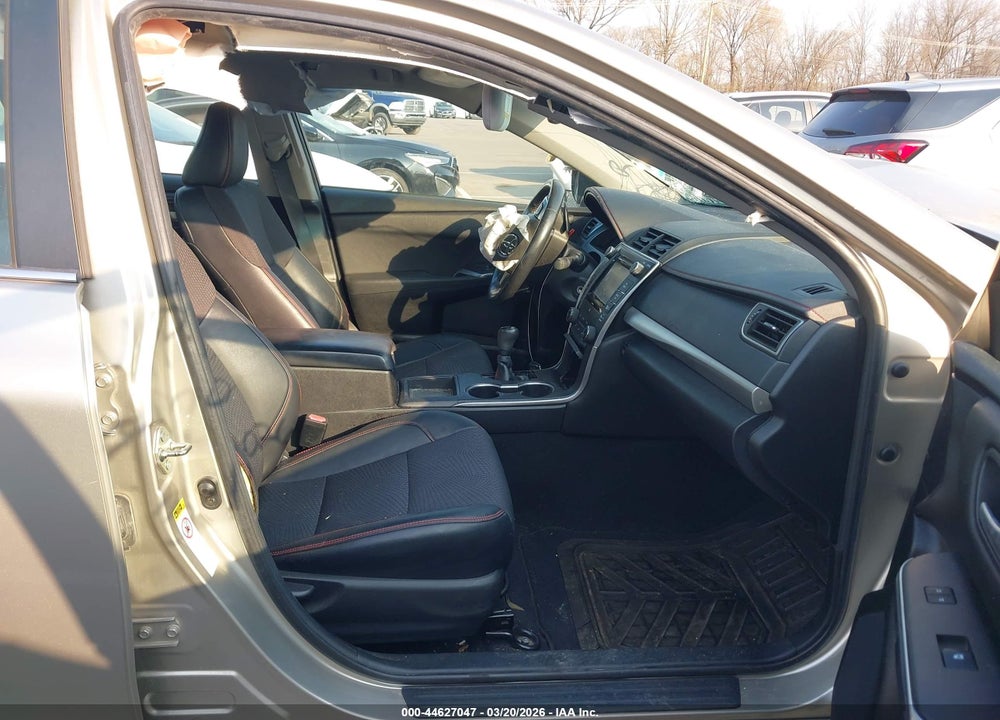 2016 TOYOTA CAMRY SE VIN: 4T1BF1FKXGU242671