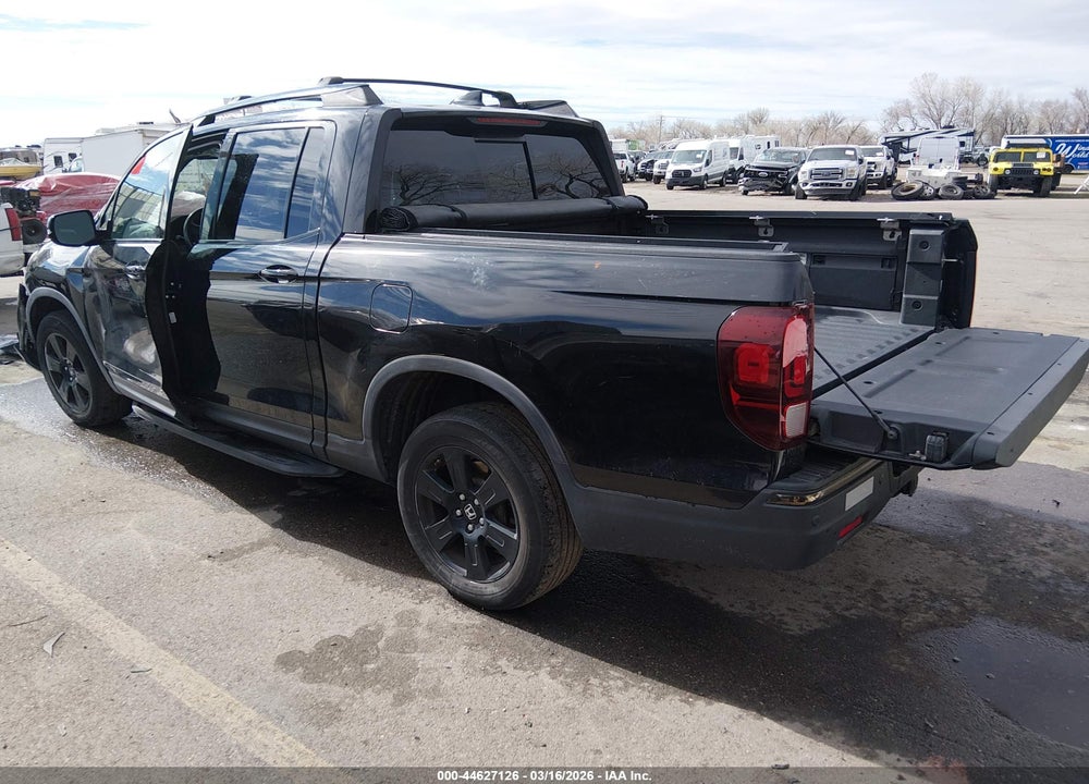 2017 HONDA RIDGELINE BLACK EDITION VIN: 5FPYK3F86HB031463