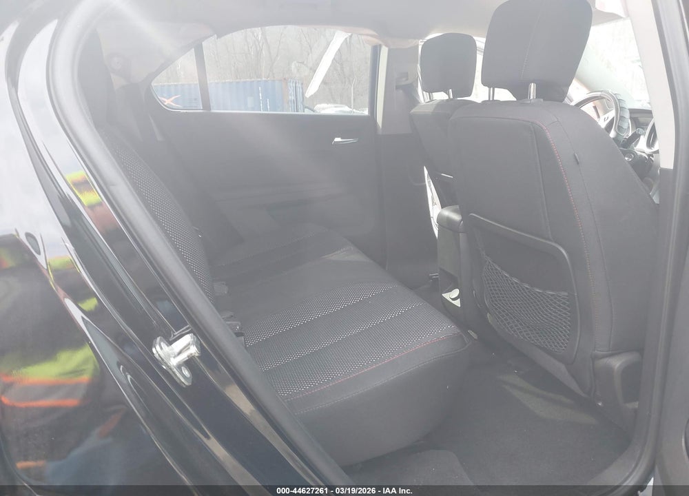2015 CHEVROLET EQUINOX 1LT VIN: 2GNALBEK3F1111258