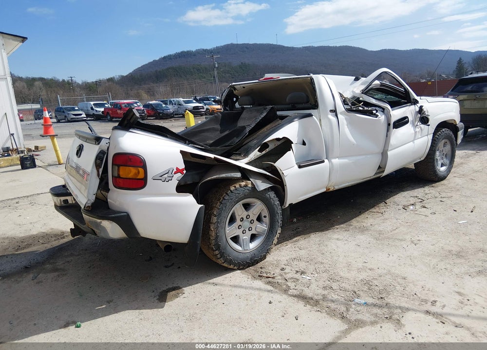 2004 CHEVROLET SILVERADO 1500 LT VIN: 1GCEK19T74Z330433