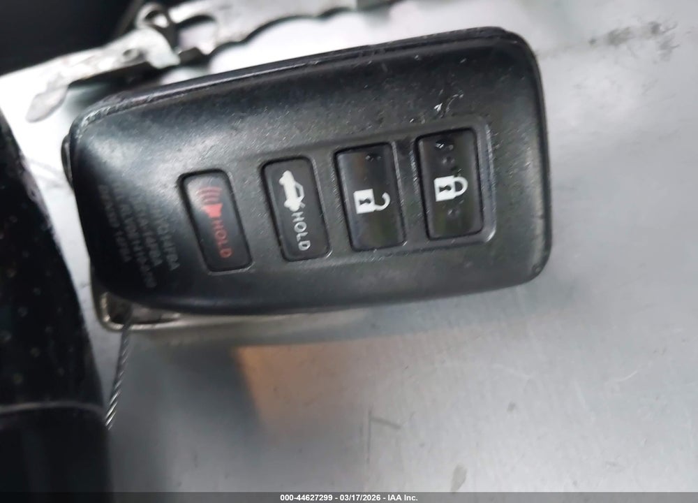 2016 LEXUS IS 200T VIN: JTHBA1D29G5025580